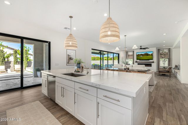 3934 E SAGEBRUSH Street, Gilbert, AZ 85296