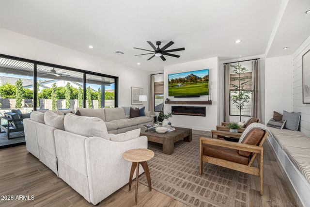 3934 E SAGEBRUSH Street, Gilbert, AZ 85296