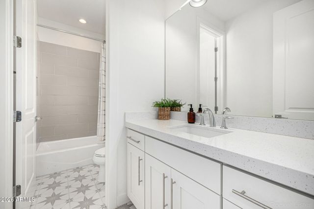 3934 E SAGEBRUSH Street, Gilbert, AZ 85296