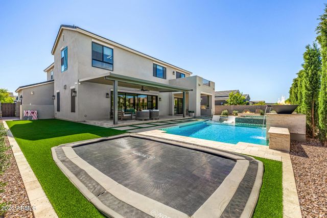 3934 E SAGEBRUSH Street, Gilbert, AZ 85296