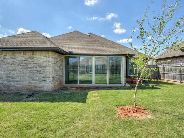 4225 NW 151 Street, Edmond, OK 73013