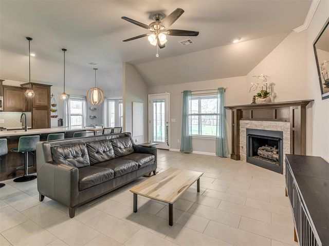 4225 NW 151 Street, Edmond, OK 73013