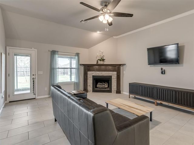 4225 NW 151 Street, Edmond, OK 73013