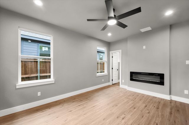 101 Iron Horse Lane, Denison, TX 75020