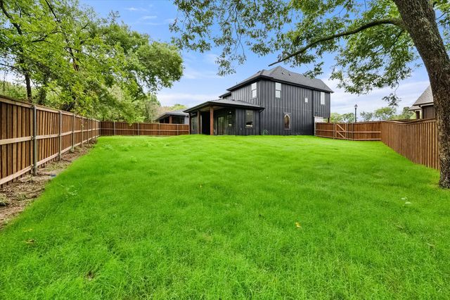 101 Iron Horse Lane, Denison, TX 75020
