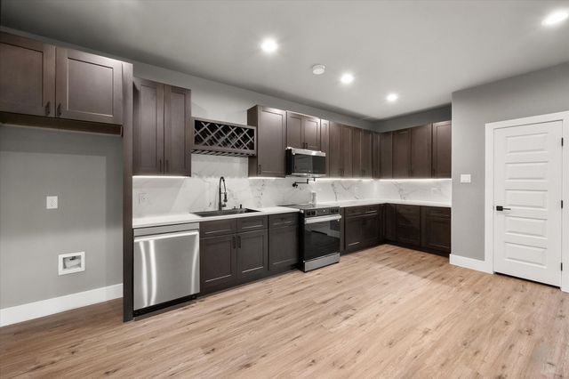101 Iron Horse Lane, Denison, TX 75020