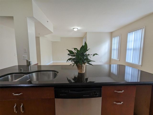 6966 W Sample Road 6966, Coral Springs, FL 33067