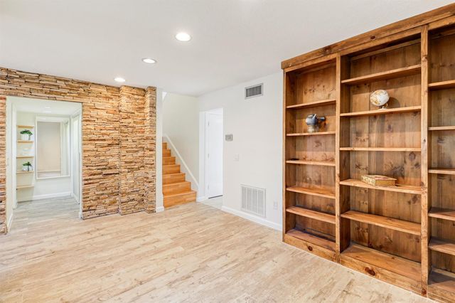 11538 Riverview Drive, Houston, TX 77077