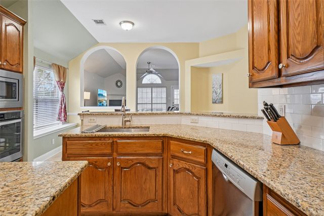 3649 Smoke Tree Trail, Fort Worth, TX 76040