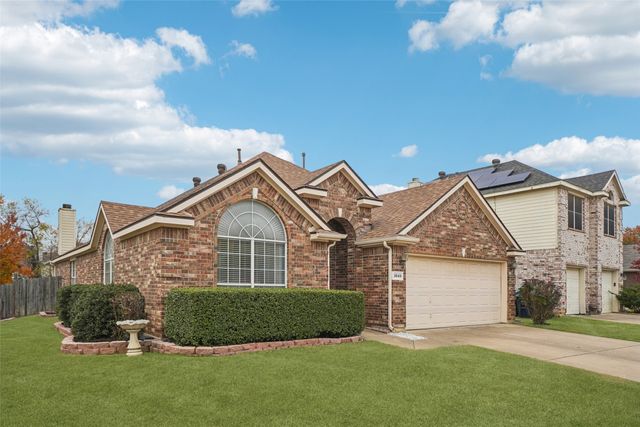 3649 Smoke Tree Trail, Fort Worth, TX 76040