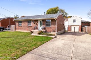 151 Blossom Rd, Louisville, KY 40229