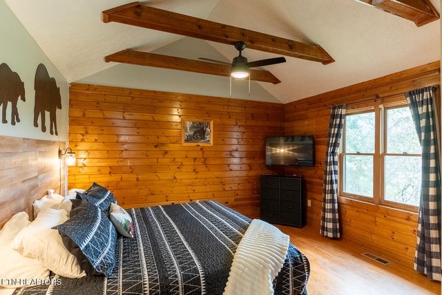 1935 Sb Ogle Lane, Sevierville, TN 37876