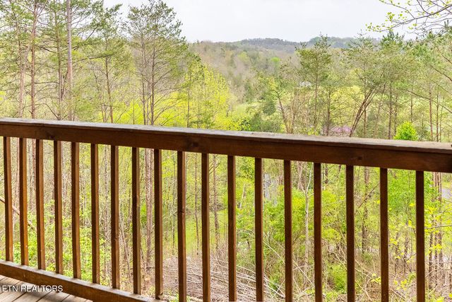 1935 Sb Ogle Lane, Sevierville, TN 37876