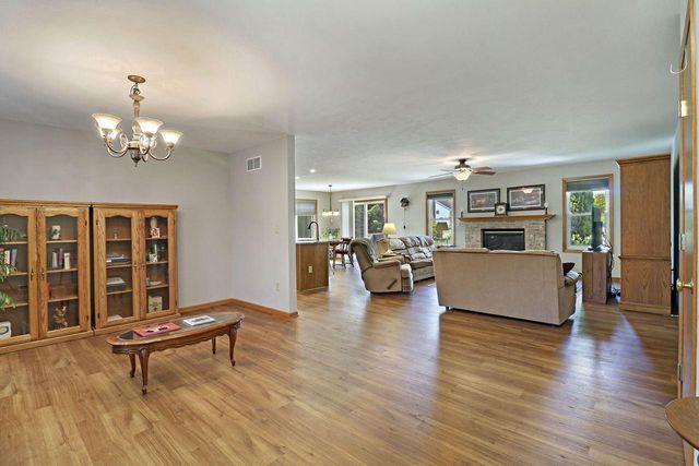 914 Riva RIDGE, Racine, WI 53402