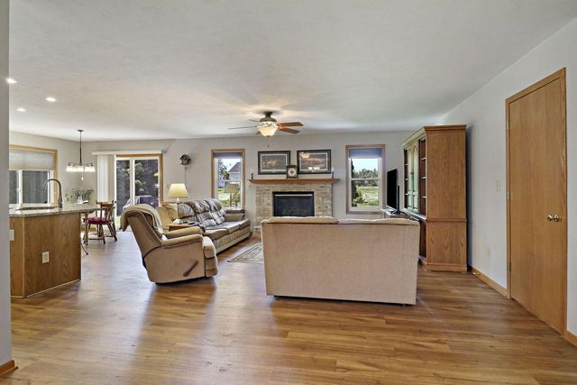 914 Riva RIDGE, Racine, WI 53402