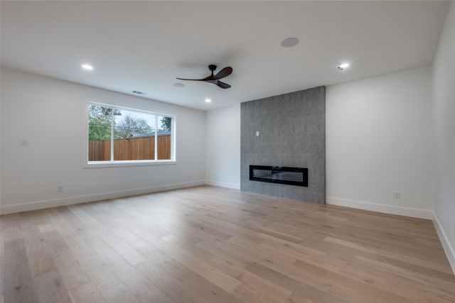 1018 Grandview Avenue, Dallas, TX 75223