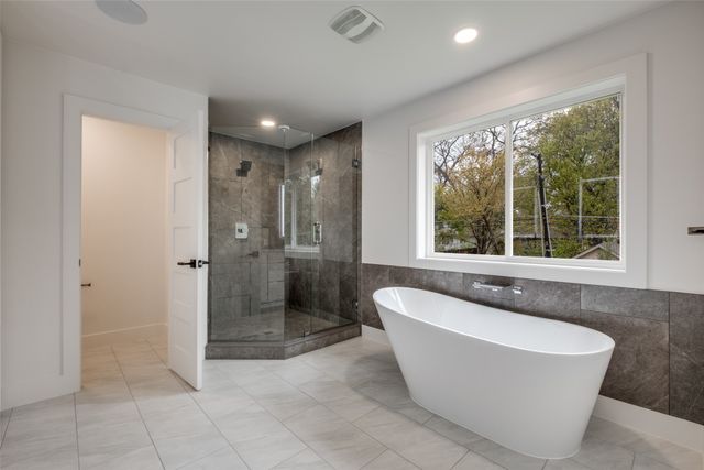 1018 Grandview Avenue, Dallas, TX 75223