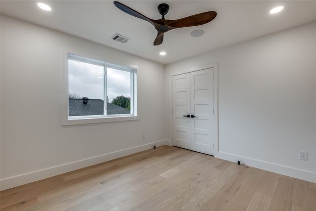 1018 Grandview Avenue, Dallas, TX 75223