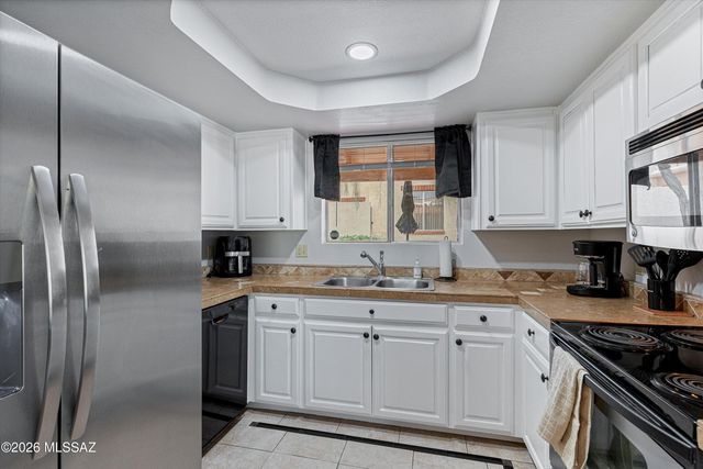 5755 N Camino Esplendora, Tucson, AZ 85718