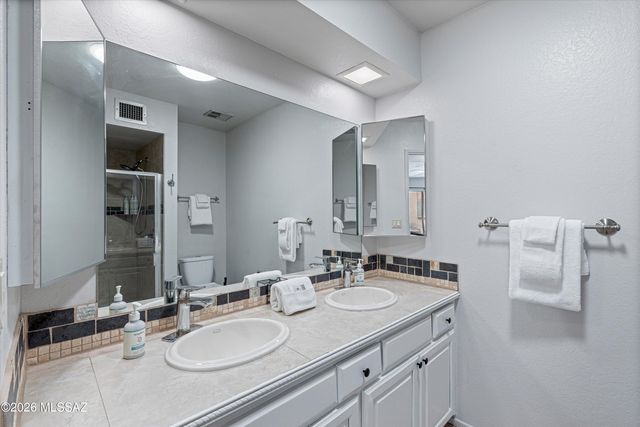 5755 N Camino Esplendora, Tucson, AZ 85718