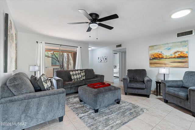 5755 N Camino Esplendora, Tucson, AZ 85718