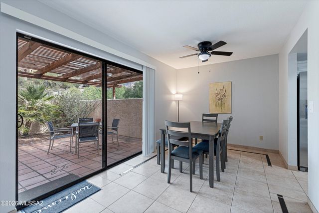 5755 N Camino Esplendora, Tucson, AZ 85718