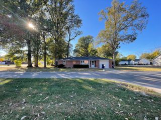 2526 E 5th Street, Anderson, IN 46012