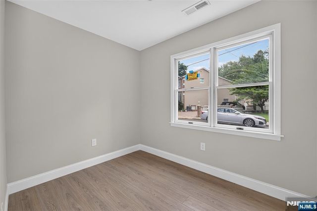 50 Kinzley Street, South Hackensack, NJ 07606