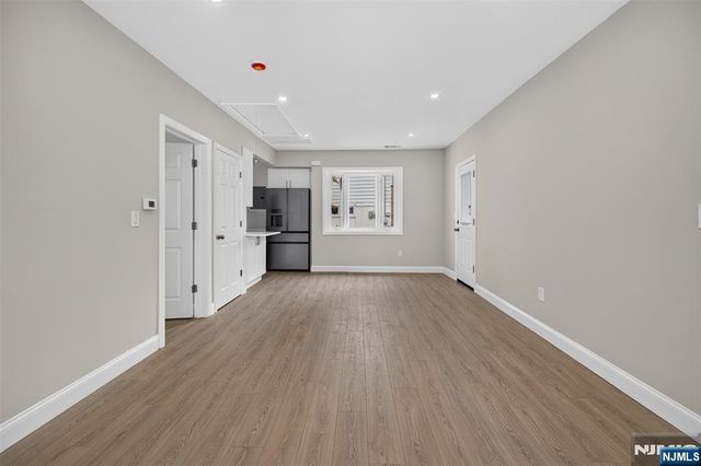 50 Kinzley Street, South Hackensack, NJ 07606