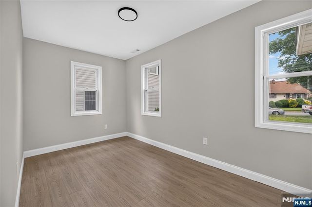 50 Kinzley Street, South Hackensack, NJ 07606