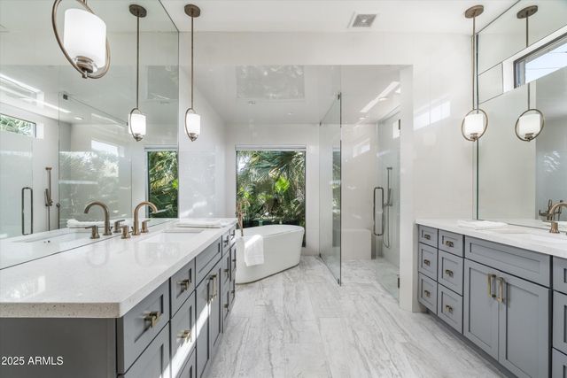 3123 N 47TH Place, Phoenix, AZ 85018