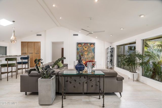 3123 N 47TH Place, Phoenix, AZ 85018