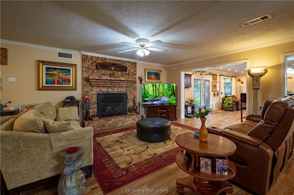 2 Valley View, Hilltop Lakes, TX 77871 — photo 4