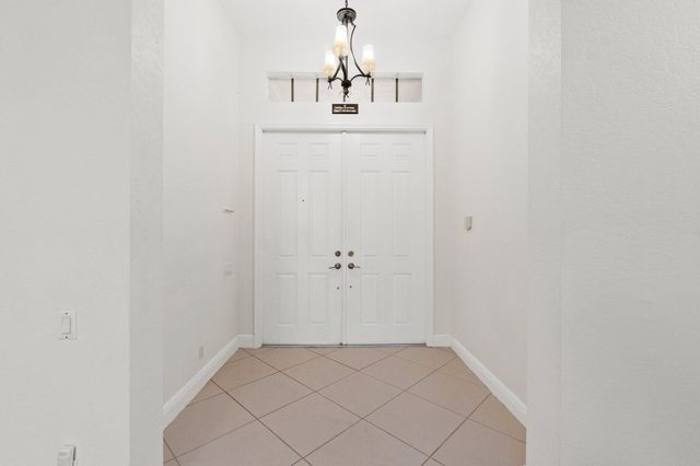 104 NW Rockbridge Court, Port St. Lucie, Port St Lucie, FL 34986