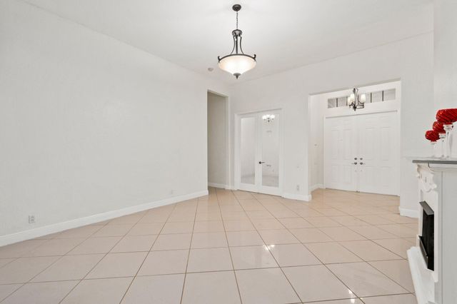 104 NW Rockbridge Court, Port St. Lucie, Port St Lucie, FL 34986