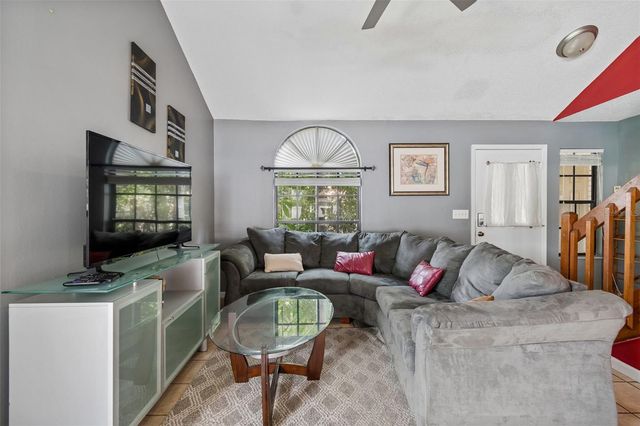 5485 FRIARSWAY DRIVE, Tampa, FL 33624