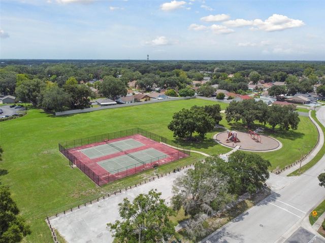 5485 FRIARSWAY DRIVE, Tampa, FL 33624