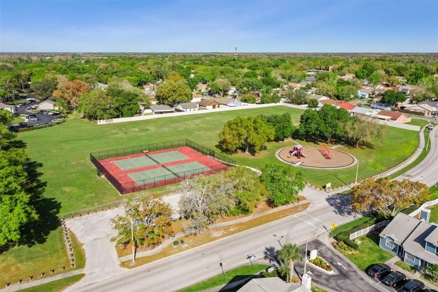 5485 FRIARSWAY DRIVE, Tampa, FL 33624