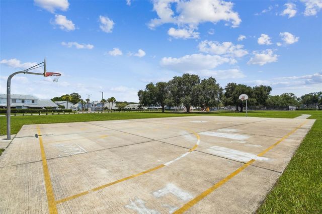 5485 FRIARSWAY DRIVE, Tampa, FL 33624