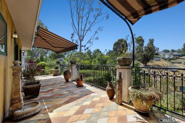 79 Dapplegray Lane, Rolling Hills Estates, CA 90274