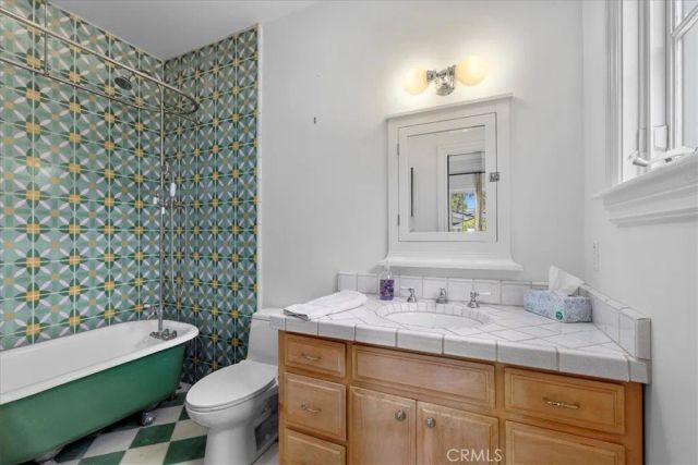 79 Dapplegray Lane, Rolling Hills Estates, CA 90274