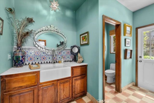 79 Dapplegray Lane, Rolling Hills Estates, CA 90274