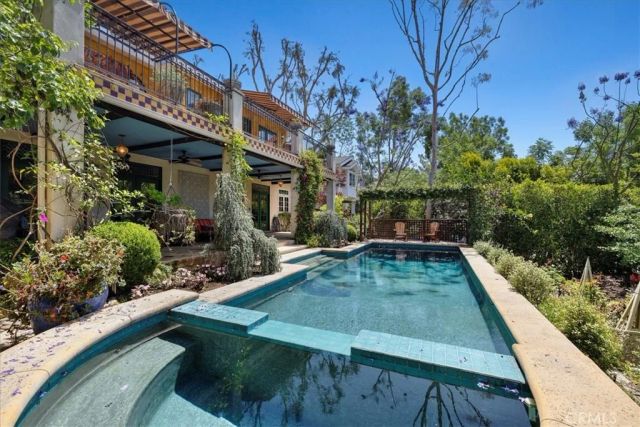 79 Dapplegray Lane, Rolling Hills Estates, CA 90274