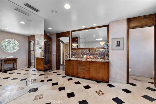 79 Dapplegray Lane, Rolling Hills Estates, CA 90274