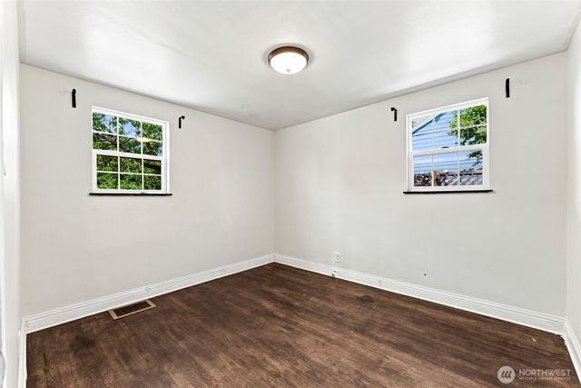 17053 35th Avenue S, Seatac, WA 98188