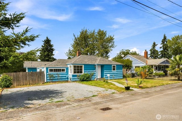 17053 35th Avenue S, Seatac, WA 98188