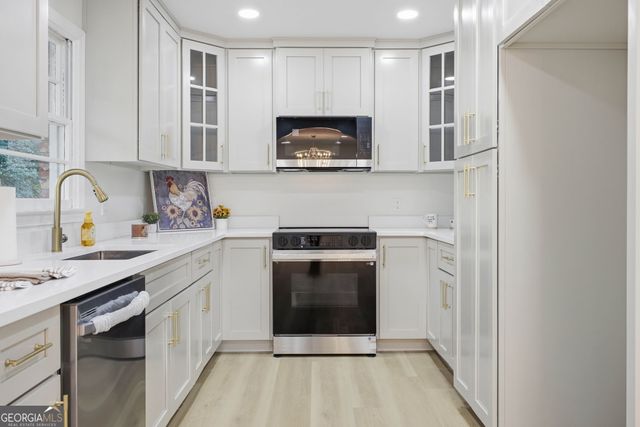 180 E Greenwood Drive, Carrollton, GA 30117