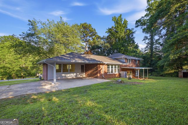 180 E Greenwood Drive, Carrollton, GA 30117