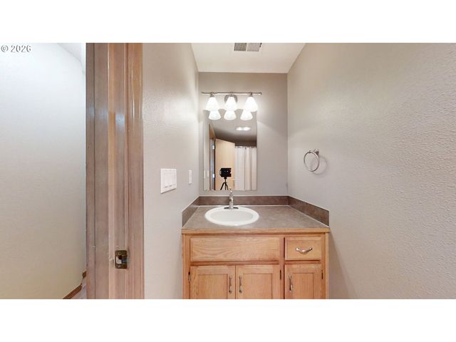 8315 Ne 156TH Ave, Vancouver, WA 98682