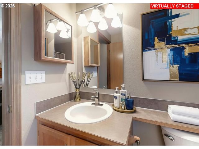 8315 Ne 156TH Ave, Vancouver, WA 98682